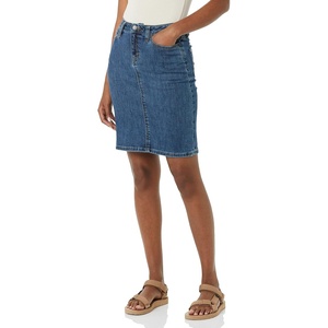 Amazon Essentials Women’s Classic 5-Pocket Denim Skirt(Medium Wash)