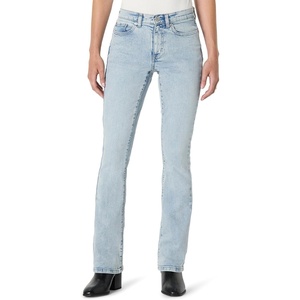 Amazon Essentials Women’s Curvy Slim-Fit Mid-Rise Bootcut Jeans(Tinted Ice Light Wash)