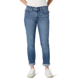 Amazon Essentials Women’s Low Stretch Mid-Rise Classic-Roll Boyfriend Crop Jeans(Ash Blue Wash)