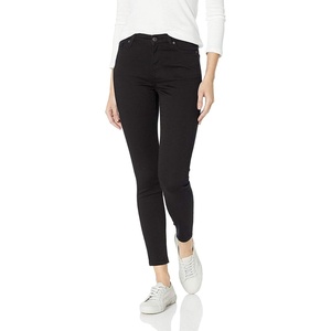Amazon Essentials Women’s Mid-Rise Stretchy Skinny Denim Jeans, 5-Pocket(Black)
