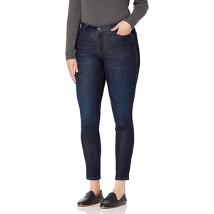 Amazon Essentials Women’s Stretchy Mid Rise Curvy Skinny Jeans – Discontinued Colors(Dark Wash)