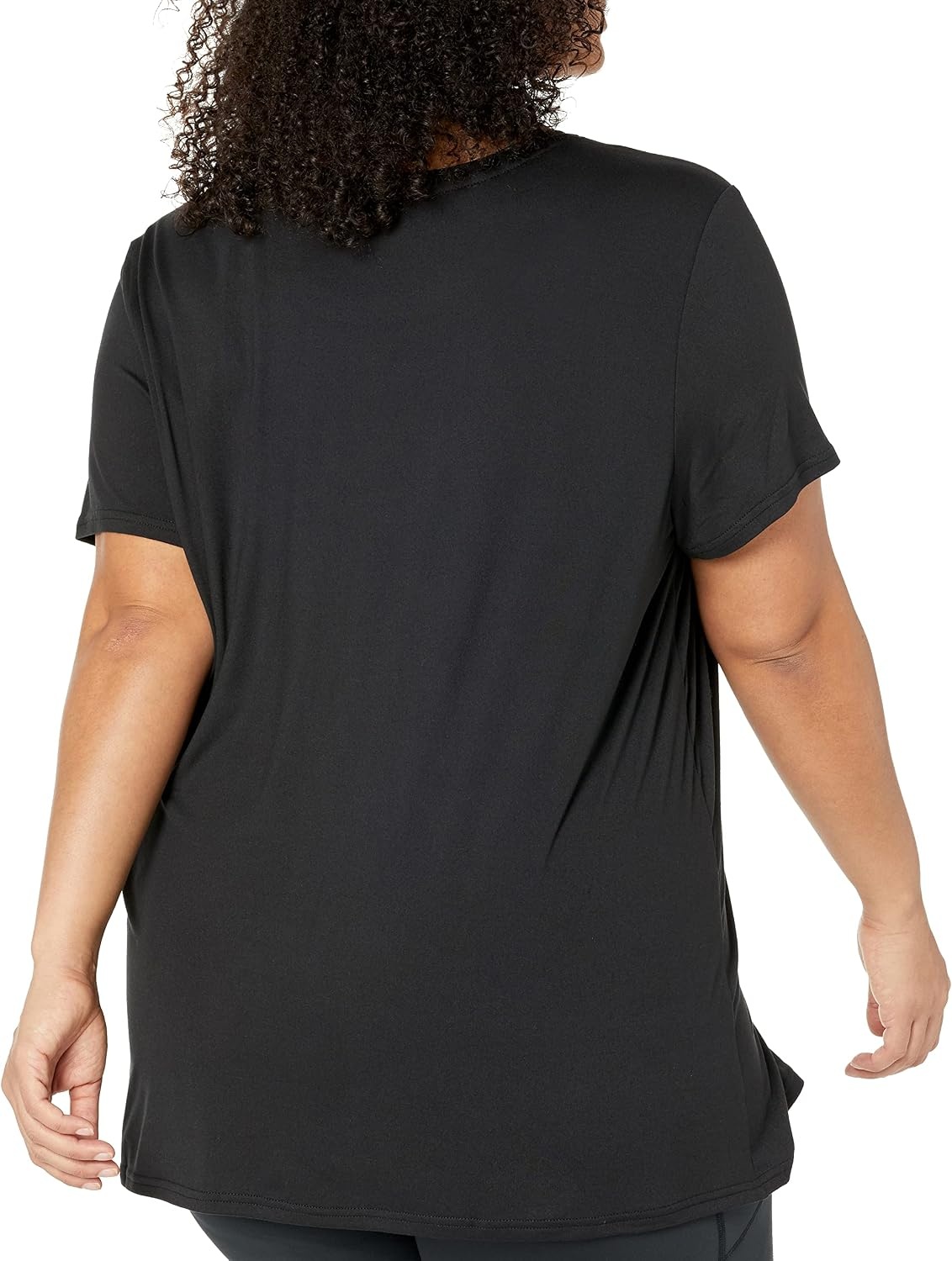 image:imageAmazon Essentials Womens Active Quick Dry Tech Stretch ShortSleeve VNeck TShirt MoistureWicking Pack of 2BlackBright White