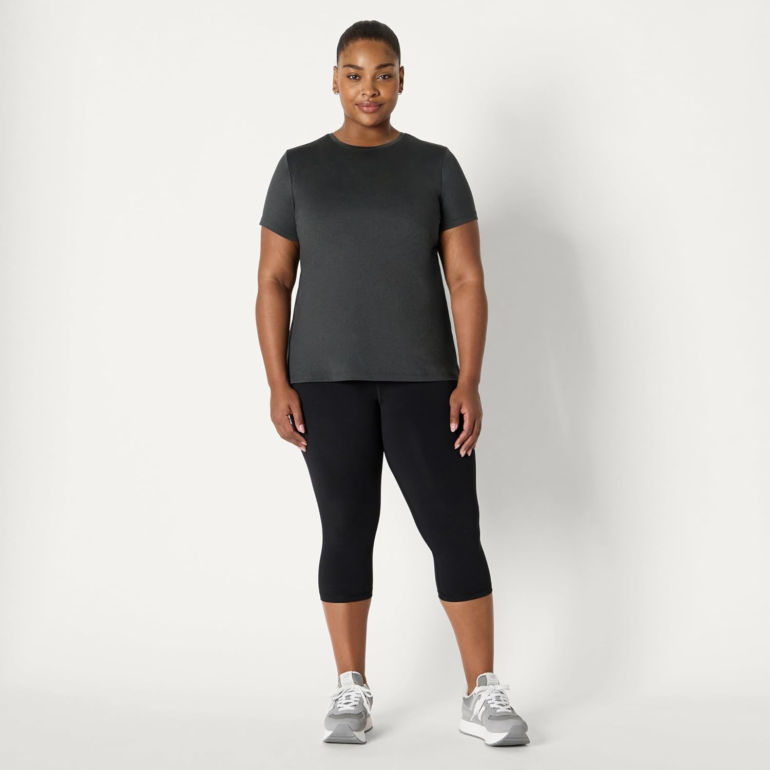 image:imageAmazon Essentials Womens Active Quick Dry Tech Stretch ShortSleeve VNeck TShirt MoistureWicking Pack of 2Heather Graphite Black