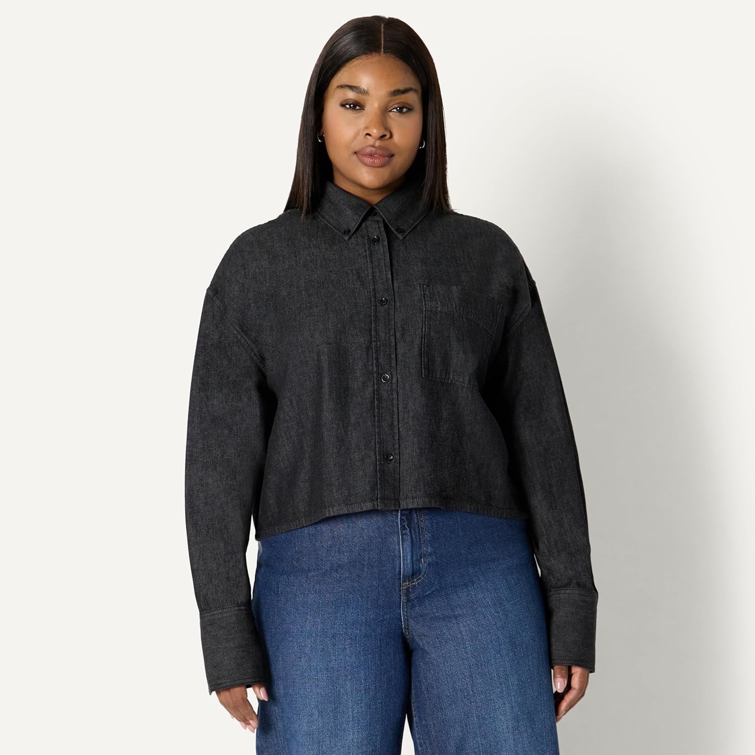 image:imageAmazon Essentials Womens Modern OversizedFit Cropped Denim ButtonDown Shirt Lightweight Chambray Point CollarBlack