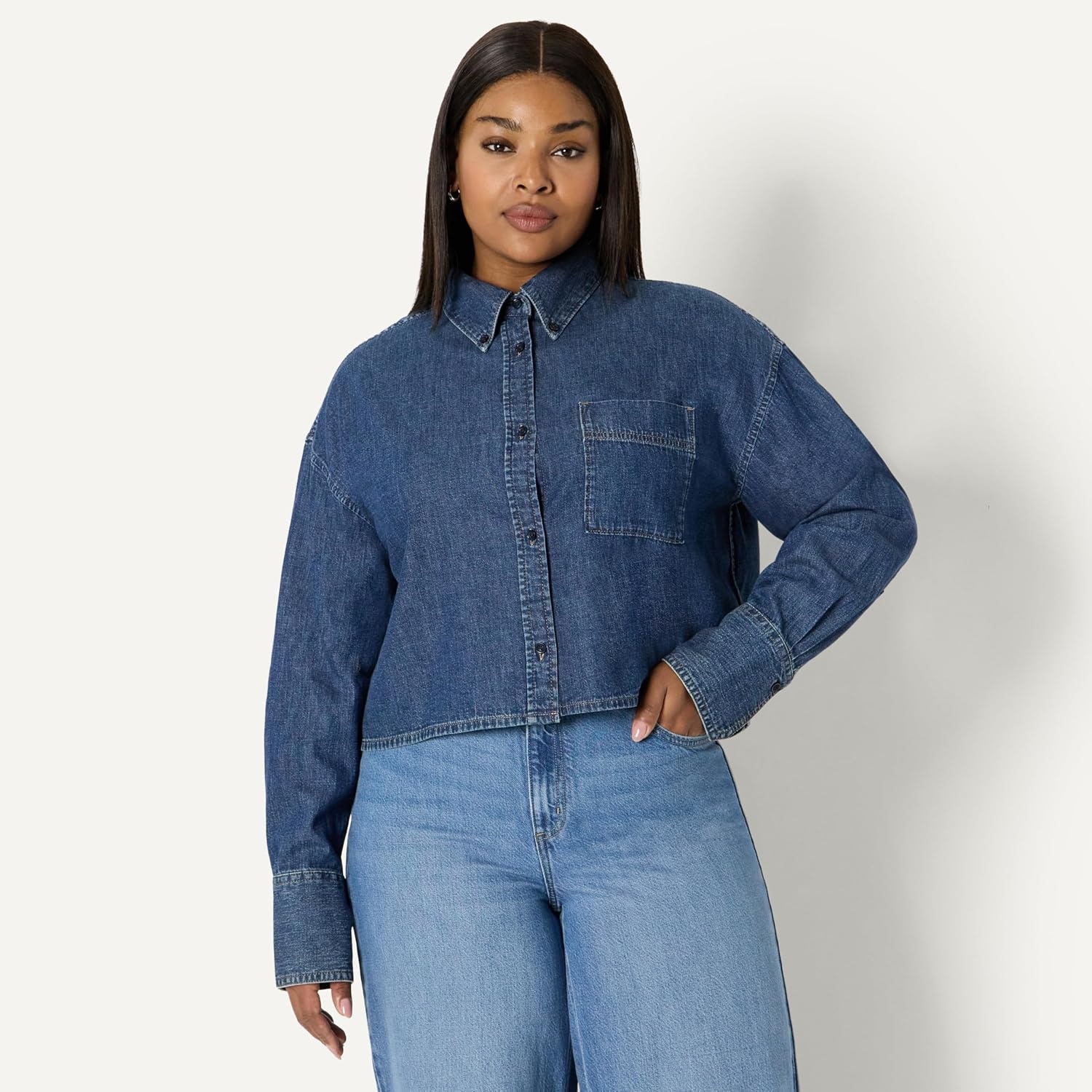 image:imageAmazon Essentials Womens Modern OversizedFit Cropped Denim ButtonDown Shirt Lightweight Chambray Point CollarMedium Blue Vintage