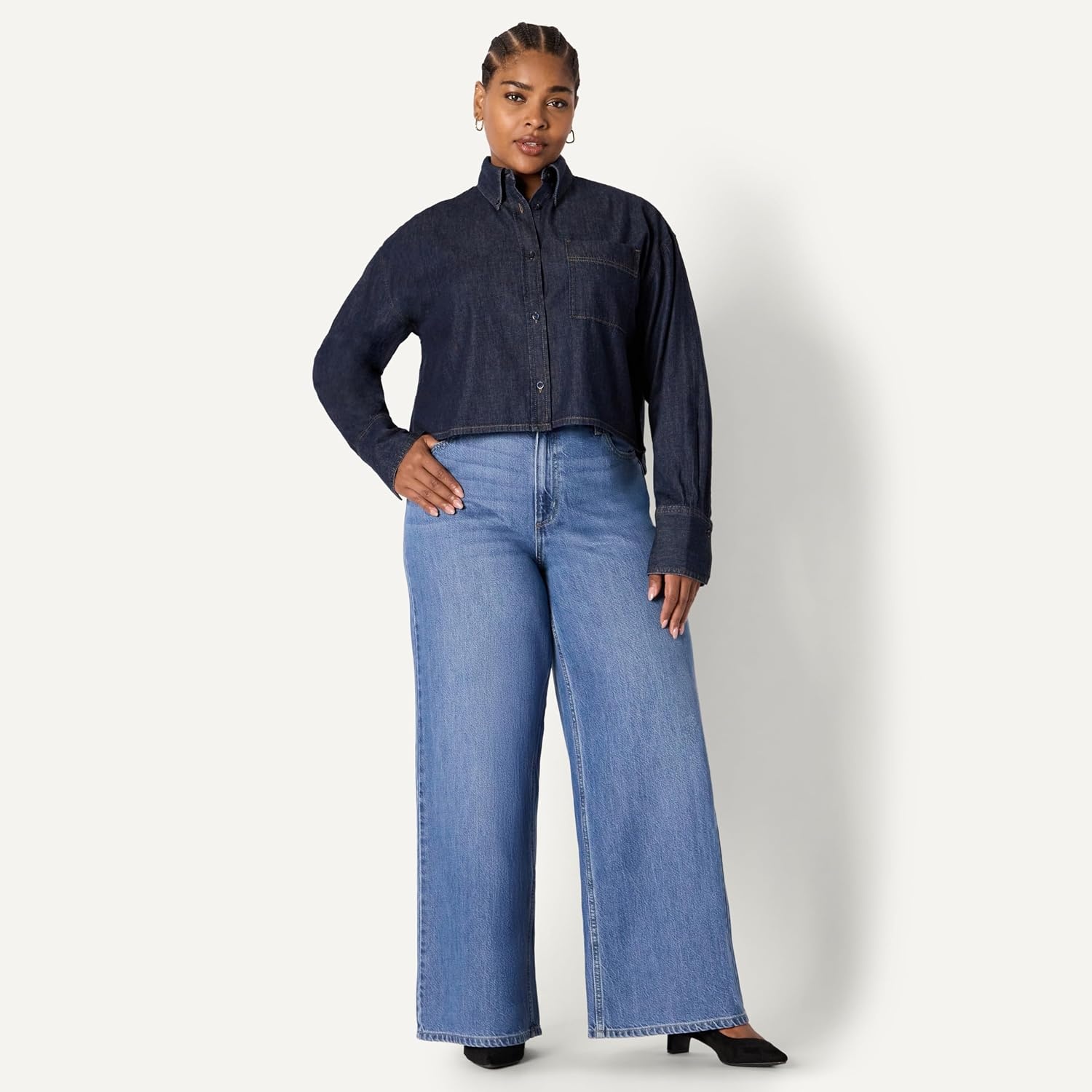 image:imageAmazon Essentials Womens Modern OversizedFit Cropped Denim ButtonDown Shirt Lightweight Chambray Point CollarRinse