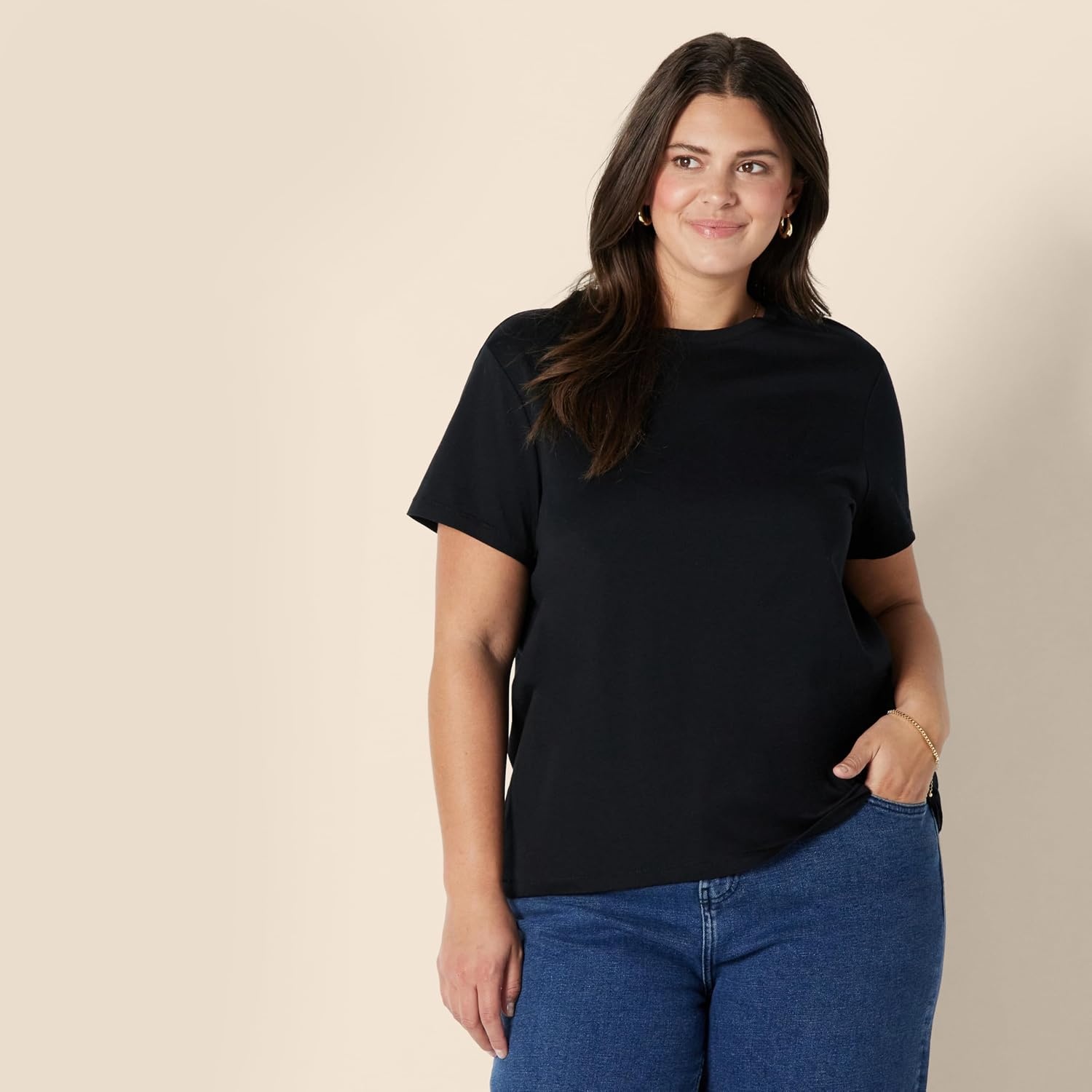 image:imageAmazon Essentials Womens Regular Fit 100 Cotton Crewneck Short Sleeve TShirtBlack