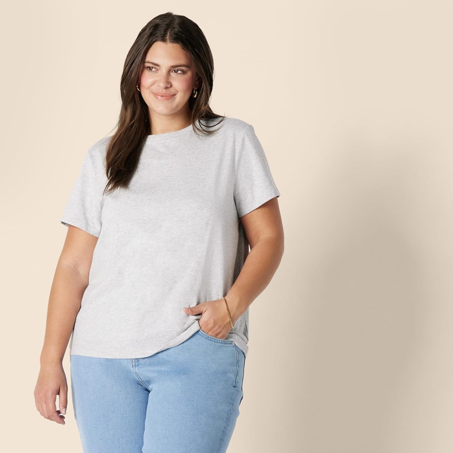 image:imageAmazon Essentials Womens Regular Fit 100 Cotton Crewneck Short Sleeve TShirtLight Grey Heather