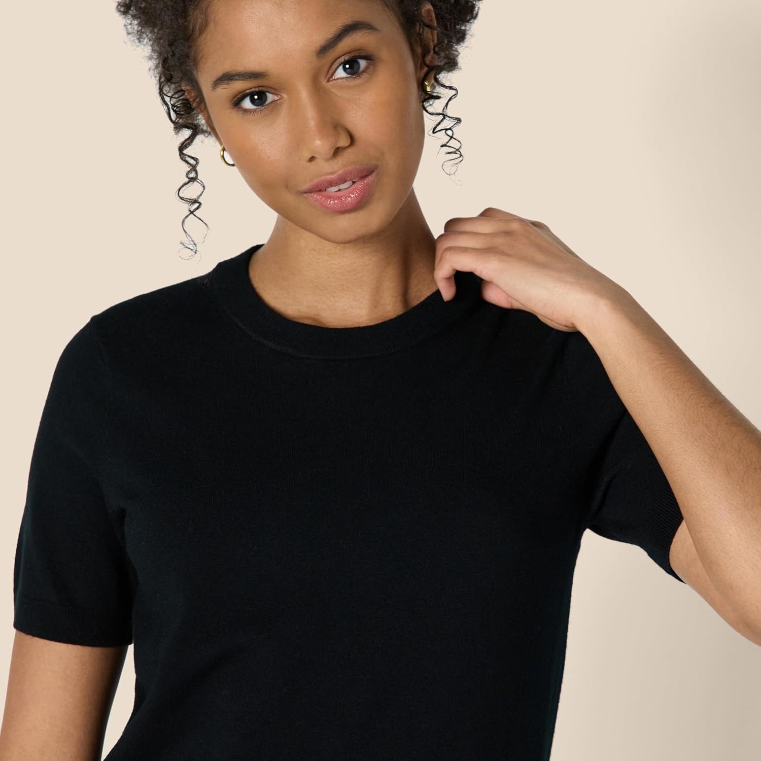 image:imageAmazon Essentials Womens RegularFit Cap Sleeve Mock Neck Sweater TopBlack
