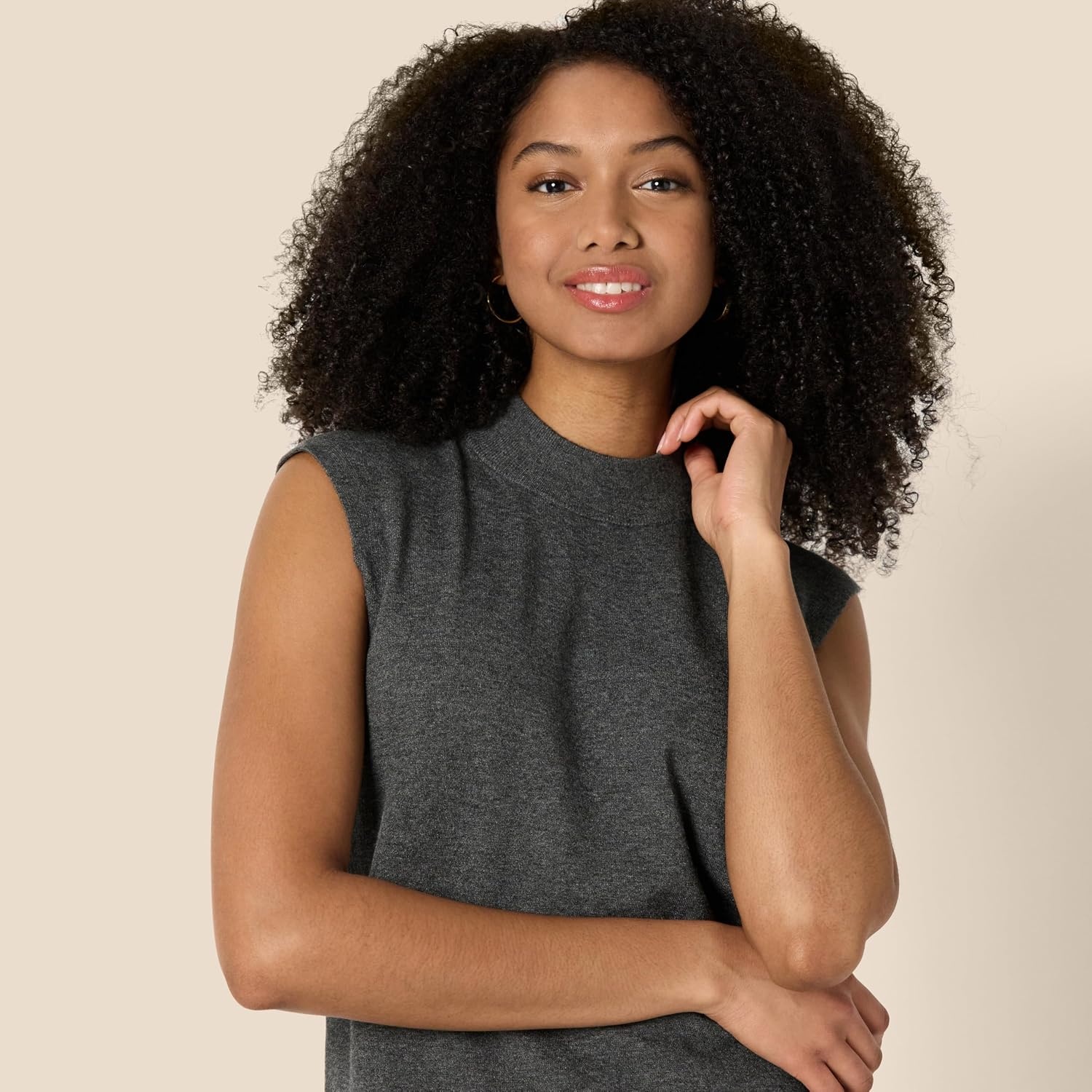 image:imageAmazon Essentials Womens RegularFit Cap Sleeve Mock Neck Sweater TopCharcoal Heather