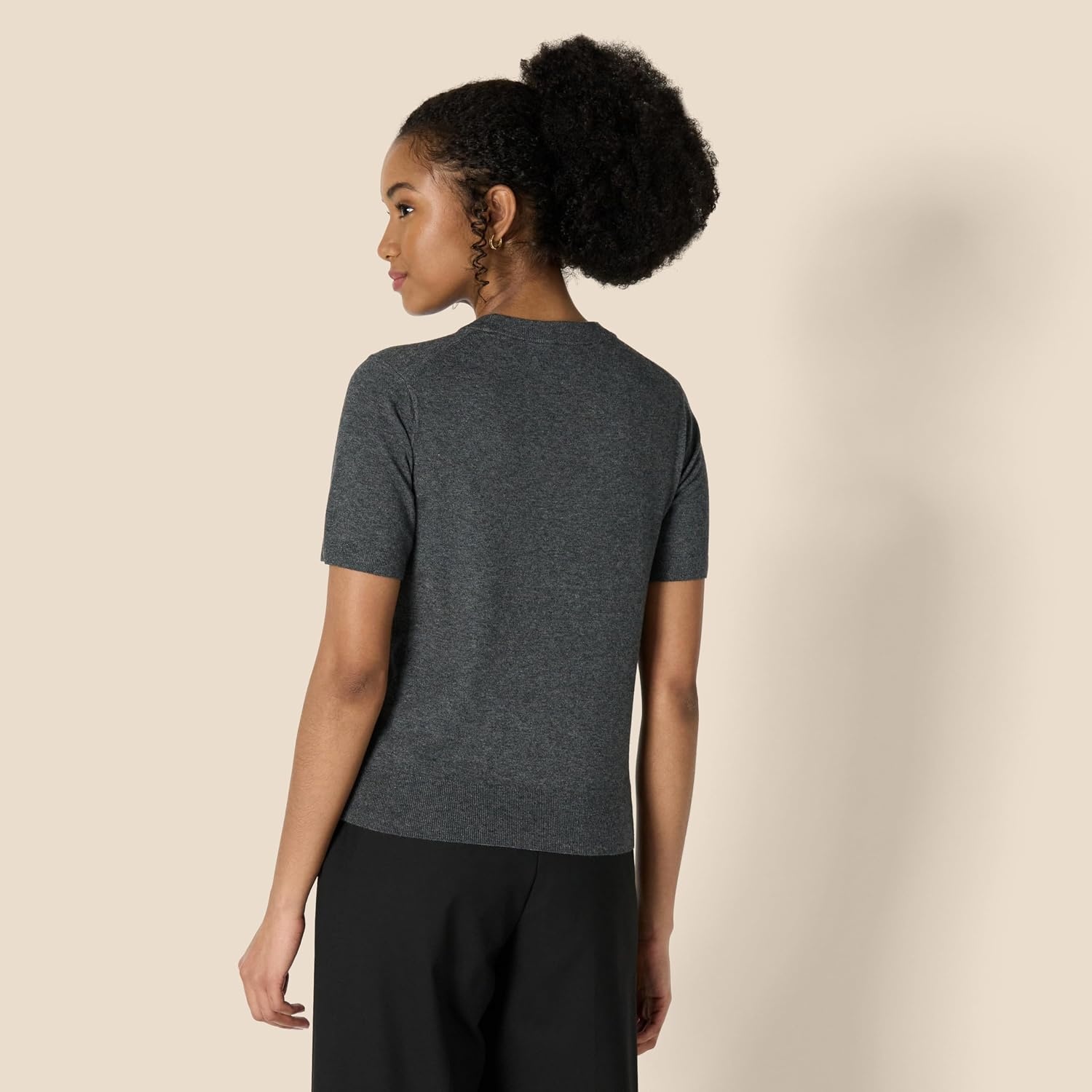 image:imageAmazon Essentials Womens RegularFit Cap Sleeve Mock Neck Sweater TopCharcoal Heather