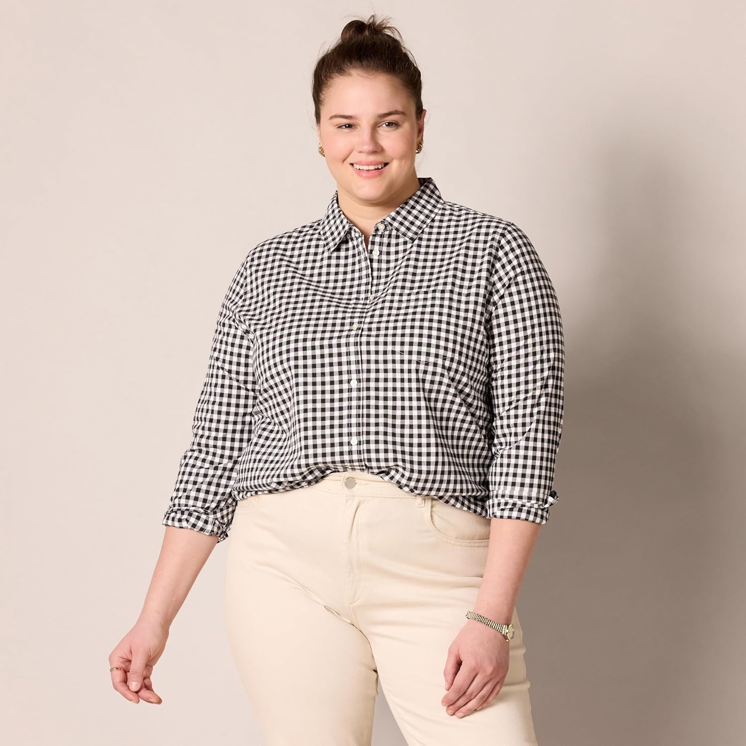 image:imageAmazon Essentials Womens RegularFit LongSleeve ButtonDown Cotton Poplin Shirt Business CasualBlack White Gingham