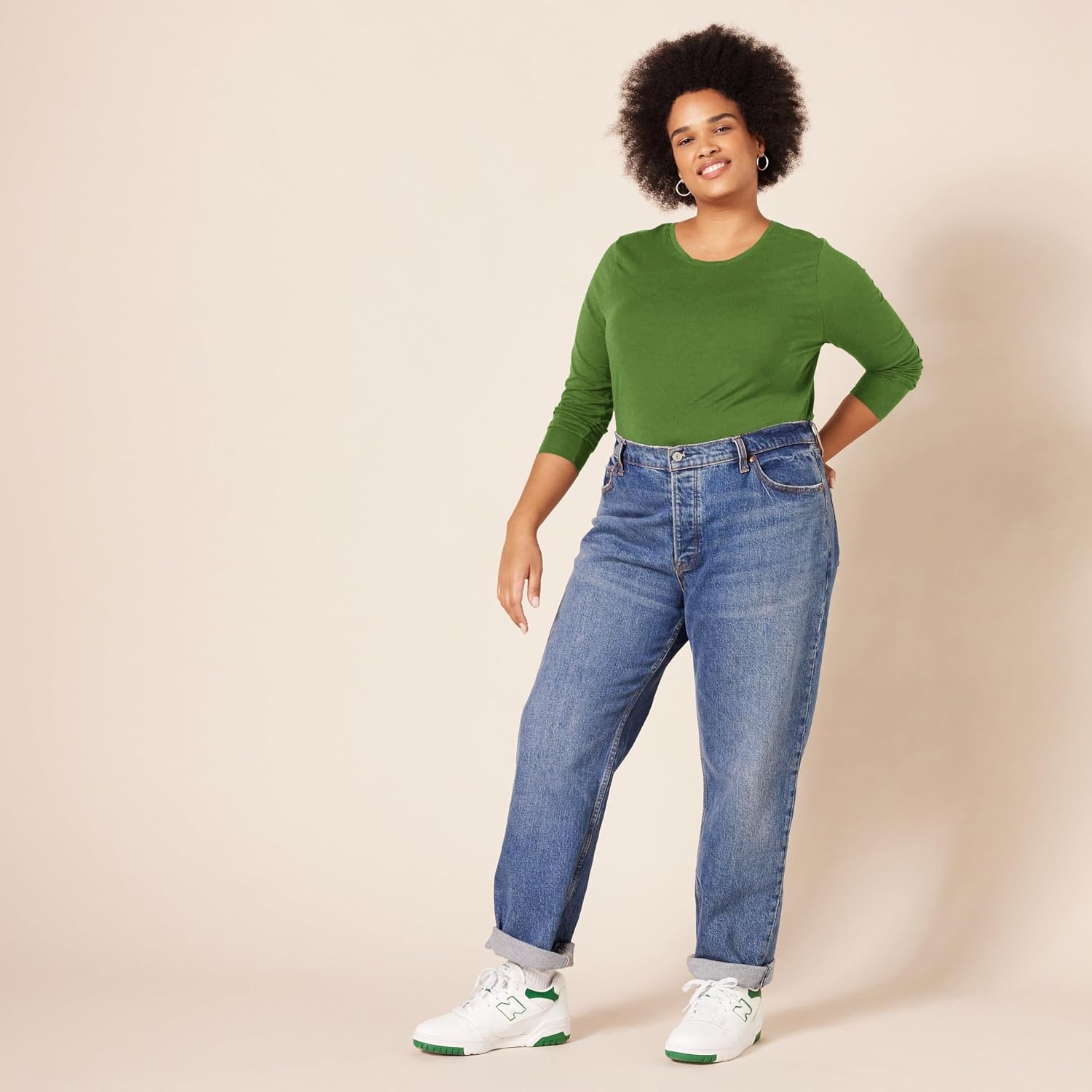 image:imageAmazon Essentials Womens RegularFit LongSleeve Crewneck TShirt Available in Plus SizeGreen
