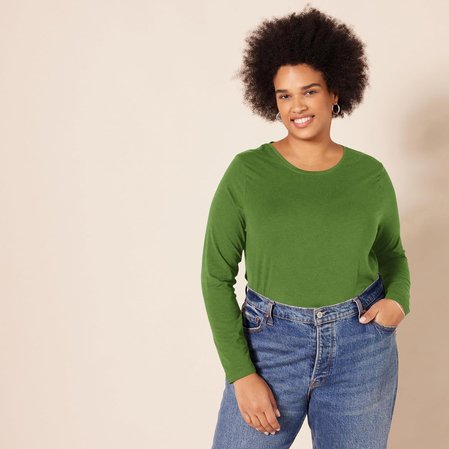 image:imageAmazon Essentials Womens RegularFit LongSleeve Crewneck TShirt Available in Plus SizeGreen