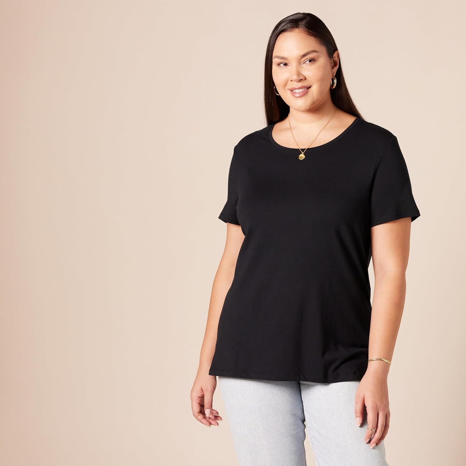 image:imageAmazon Essentials Womens RegularFit ShortSleeve Crewneck TShirt MultipacksBlack