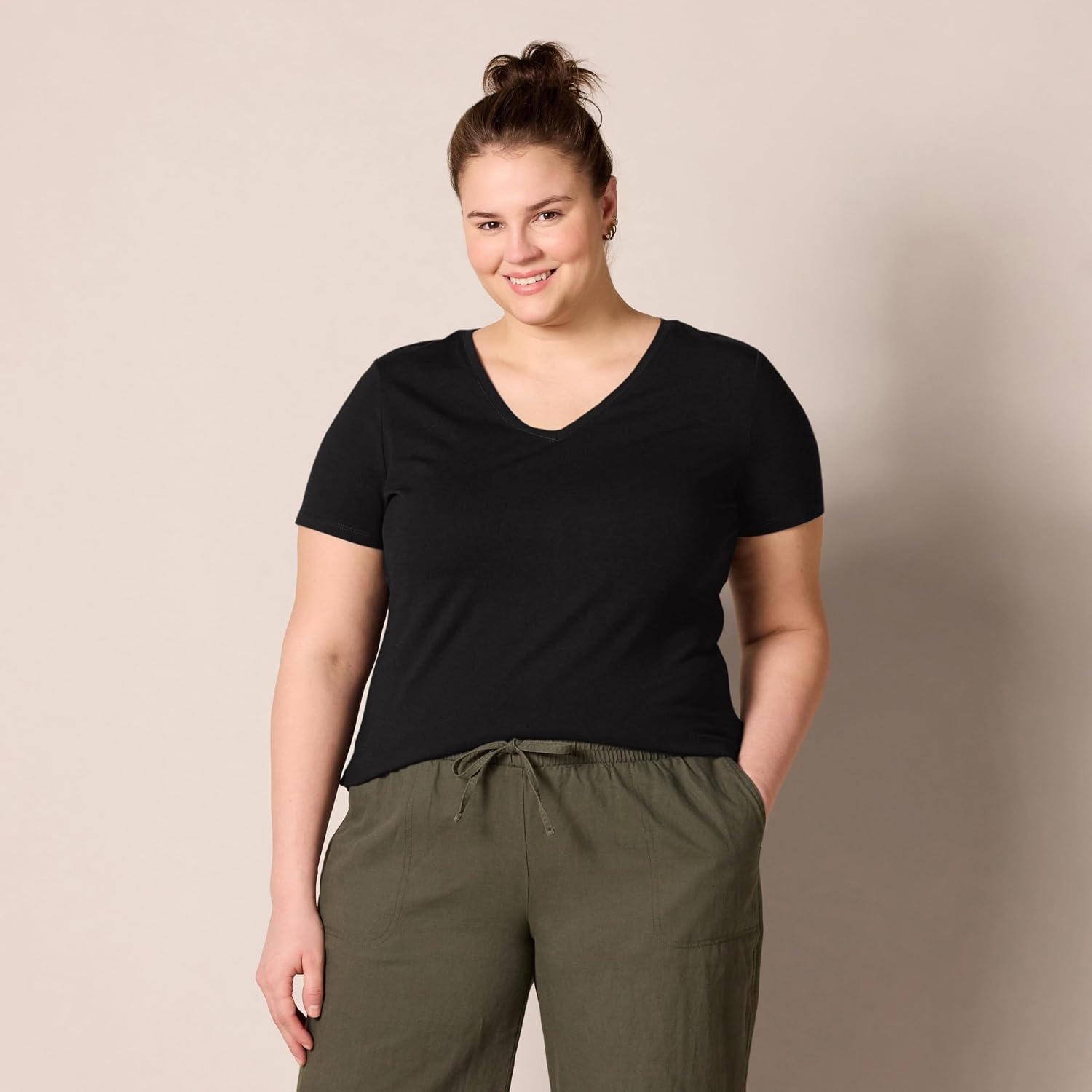 image:imageAmazon Essentials Womens RegularFit ShortSleeve Crewneck TShirt MultipacksBlackCharcoal Heather