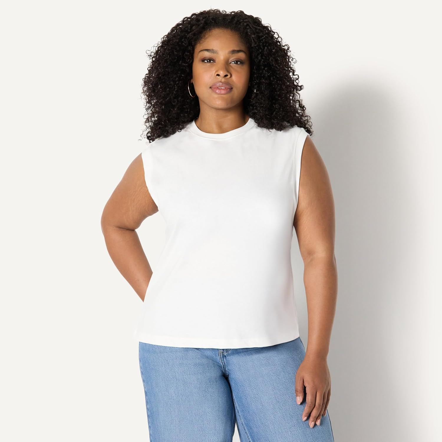 image:imageAmazon Essentials Womens RelaxedFit Cotton Muscle Tee with Ribbed Crew Neckline BreathableWhite