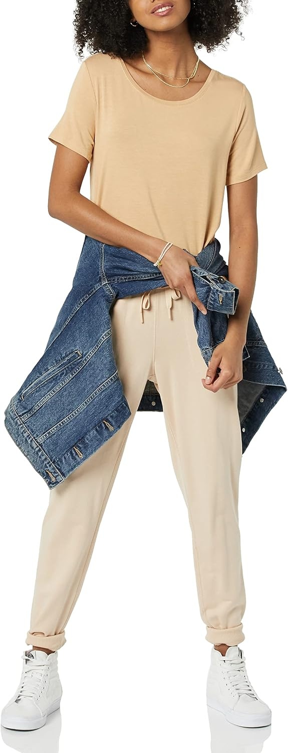 image:imageAmazon Essentials Womens ShortSleeve Scoopneck Tunic Tops TShirt Stretchy Pack of 2Charcoal HeatherLight Camel