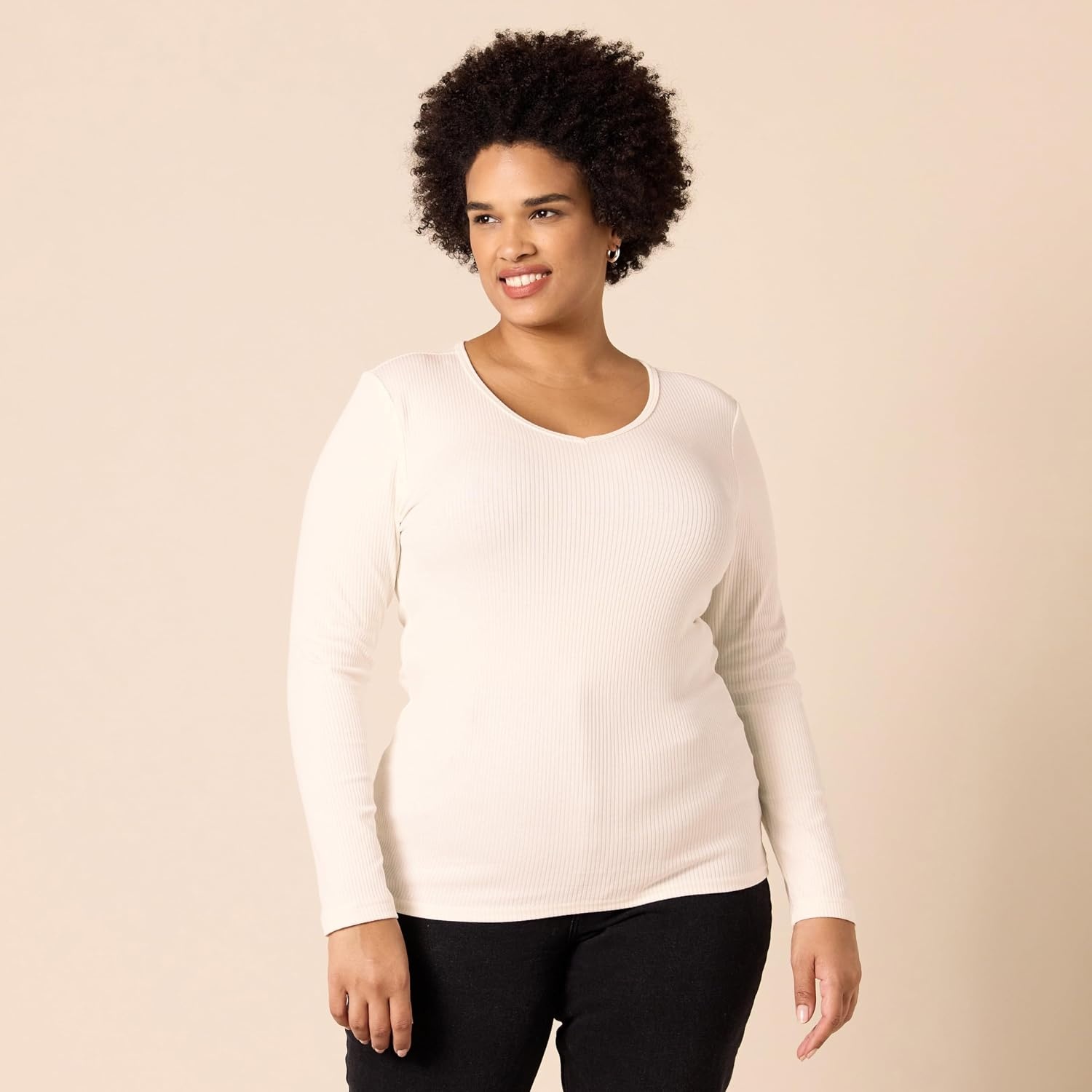 image:imageAmazon Essentials Womens SlimFit Long Sleeve VNeck Knit Rib Shirts Available in Plus Size Pack of 2Eggshell WhiteBlack
