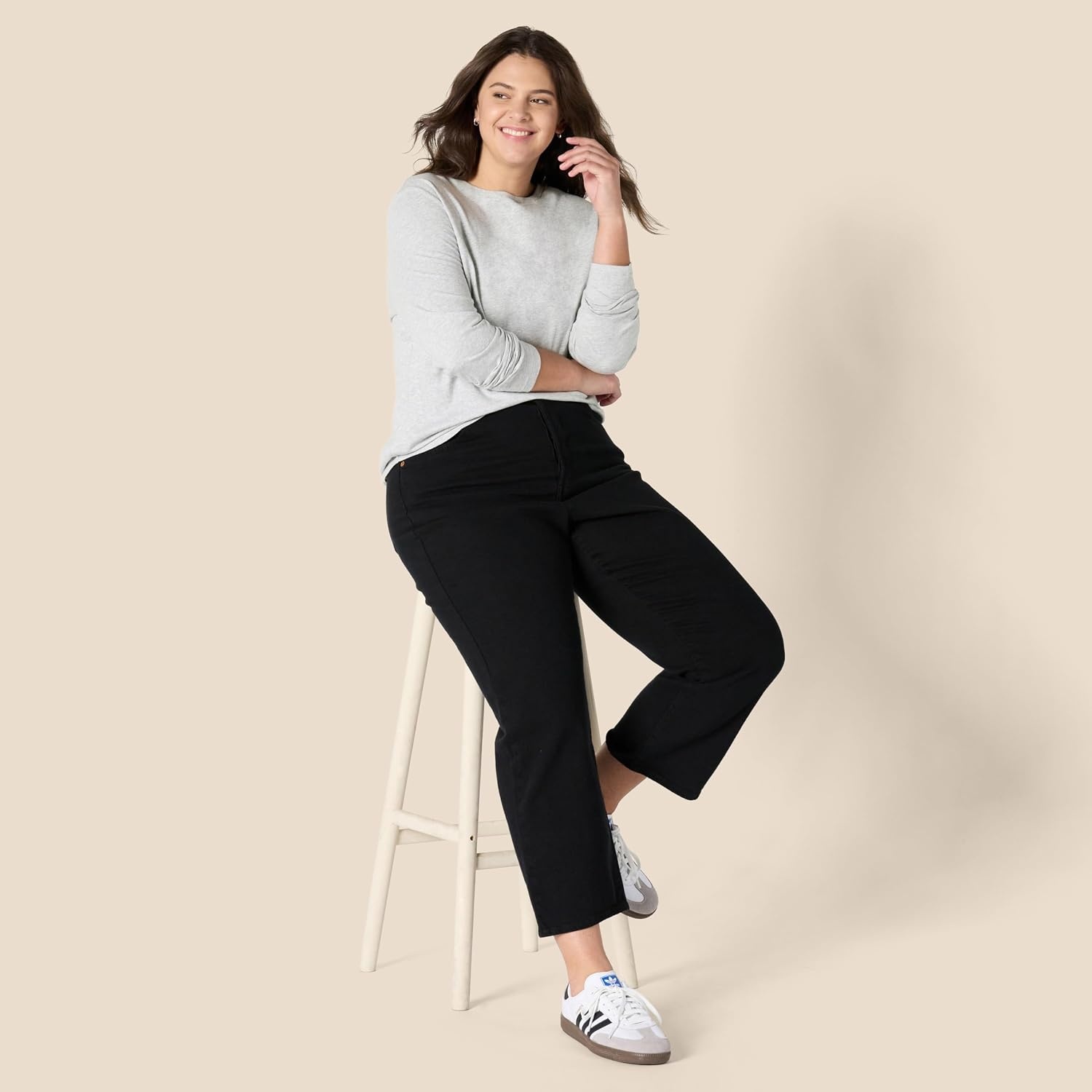 image:imageAmazon Essentials Womens Soft 100 Cotton RegularFit LongSleeve Crewneck TShirtLight Grey Heather