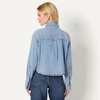 Amazon Essentials Women’s Modern Oversized-Fit Cropped Denim Button-Down Shirt, Lightweight Chambray, Point Collar(Icy Light Blue)