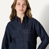 Amazon Essentials Women’s Modern Oversized-Fit Cropped Denim Button-Down Shirt, Lightweight Chambray, Point Collar(Rinse)