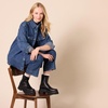 Amazon Essentials Women’s Oversized Heavyweight Denim Shirt Jacket, Relaxed Fit(Medium Wash)