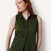 Amazon Essentials Women’s Regular-Fit Sleeveless Button-Down Blouse(Dark Green)