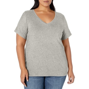 Amazon Essentials Women’s Plus Size Short-Sleeve V-Neck T-Shirt(Light Grey Heather)