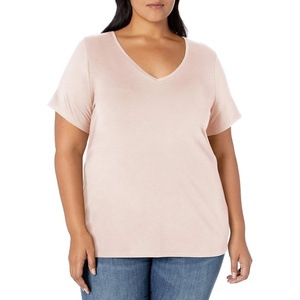 Amazon Essentials Women’s Plus Size Short-Sleeve V-Neck T-Shirt(Light Pink)