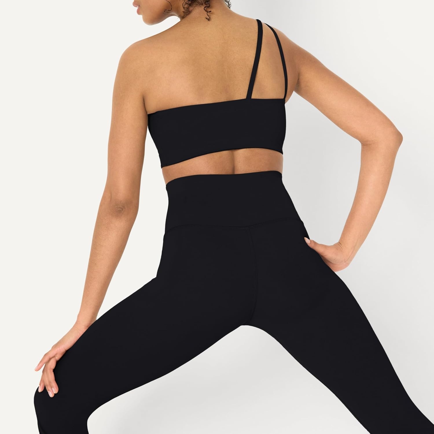 image:imageAmazon Essentials Womens Active FormFlex Buttery Soft Flared Leggings High Waist Bootcut Yoga Pants 315 InseamBlack