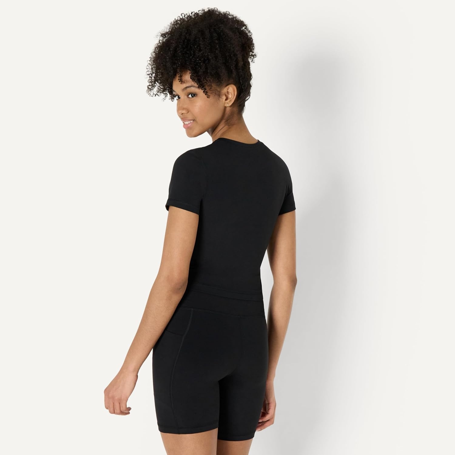 image:imageAmazon Essentials Womens Active FormFlex Buttery Soft Slim Fit Crop Layering Workout Top MoistureWickingBlack