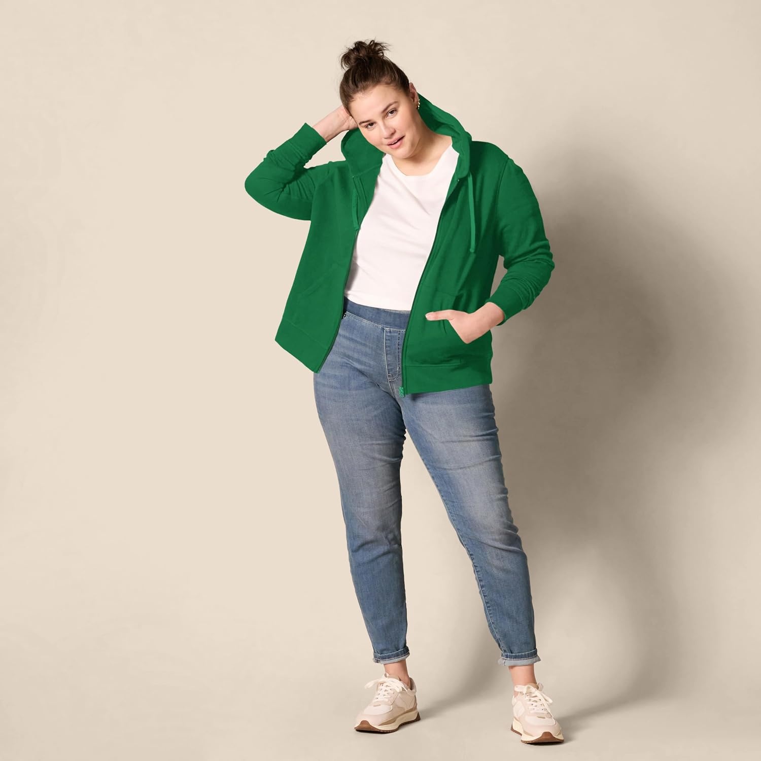 image:imageAmazon Essentials Womens Midweight Fleece FullZip Hoodie with Drawstring Available in Plus SizeGreen