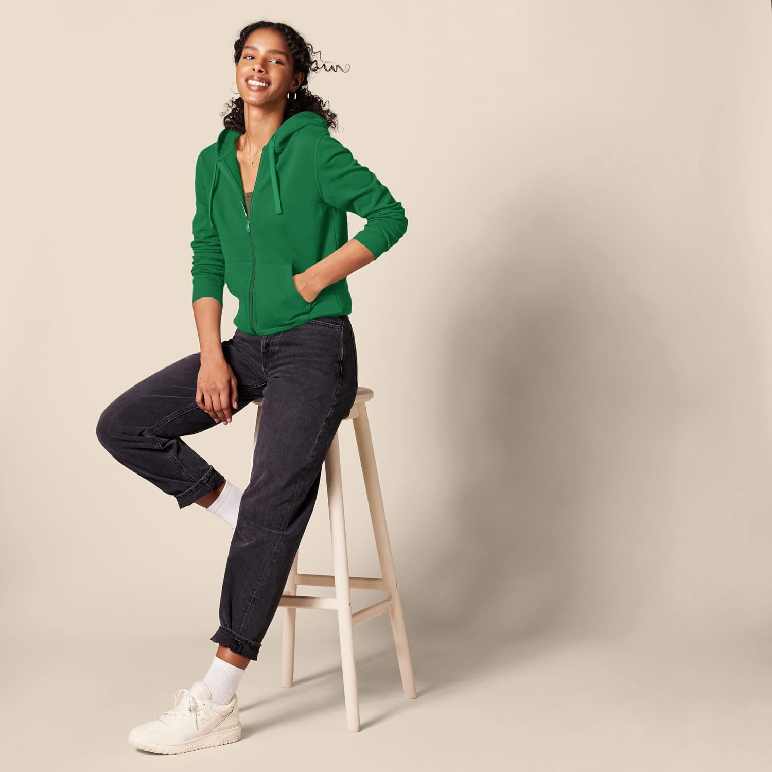 image:imageAmazon Essentials Womens Midweight Fleece FullZip Hoodie with Drawstring Available in Plus SizeGreen