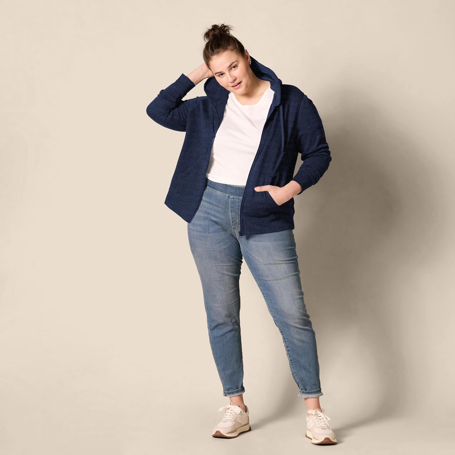 image:imageAmazon Essentials Womens Midweight Fleece FullZip Hoodie with Drawstring Available in Plus SizeNavy Heather