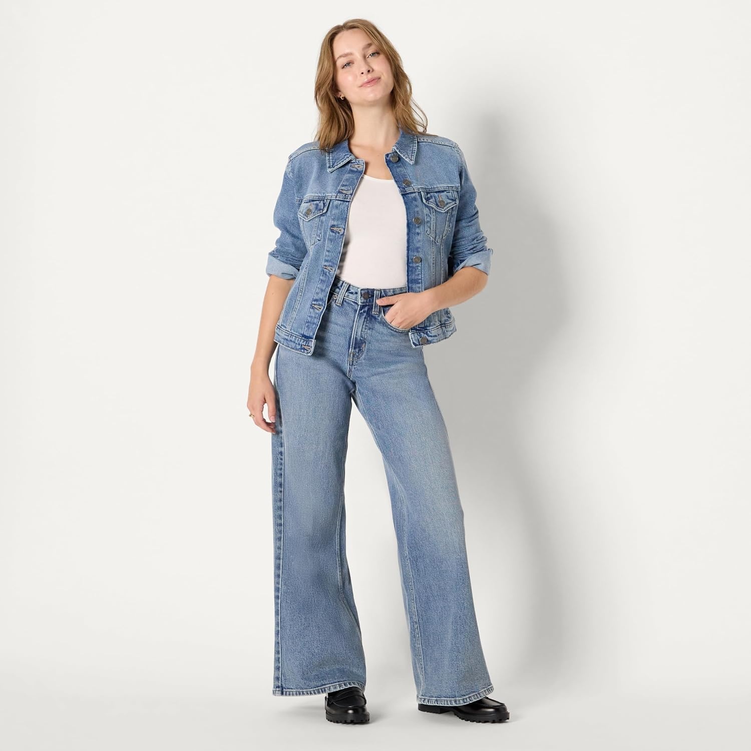 image:imageAmazon Essentials Womens OversizedFit Rigid Denim Trucker JacketAuthentic Medium Wash