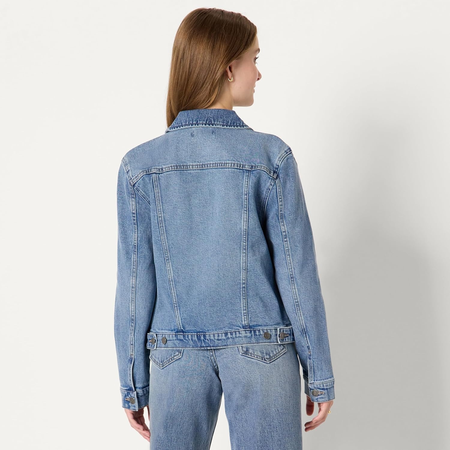 image:imageAmazon Essentials Womens OversizedFit Rigid Denim Trucker JacketAuthentic Medium Wash