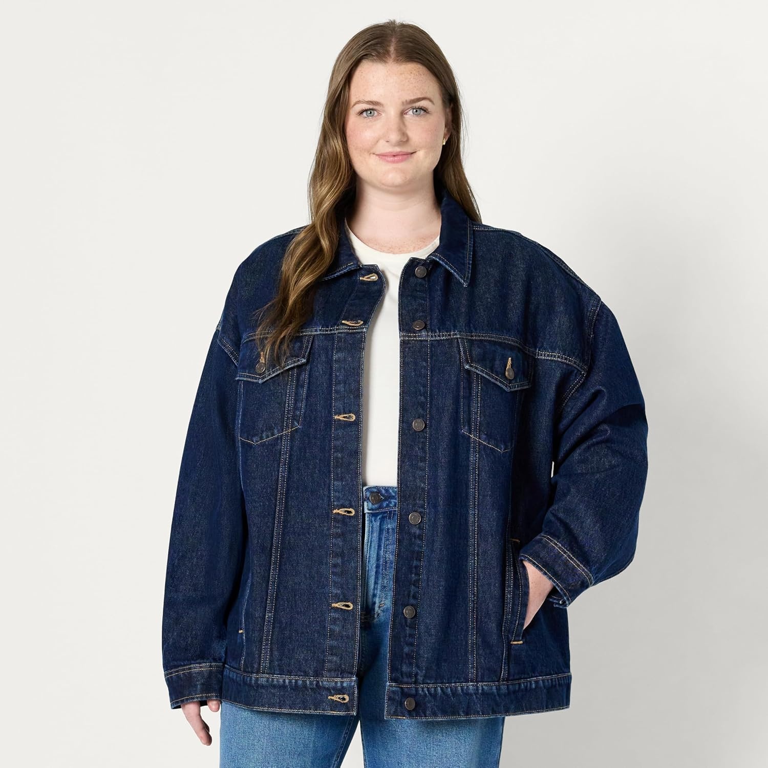 image:imageAmazon Essentials Womens OversizedFit Rigid Denim Trucker JacketDark Midnight Wash