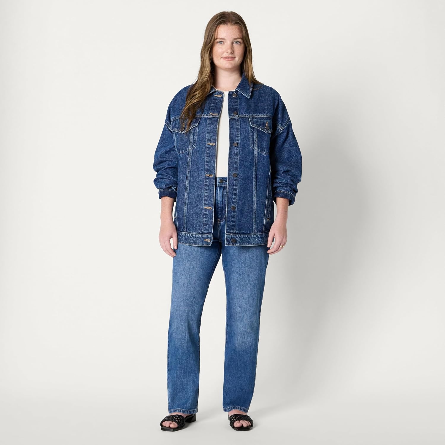 image:imageAmazon Essentials Womens OversizedFit Rigid Denim Trucker JacketMedium Blue Vintage