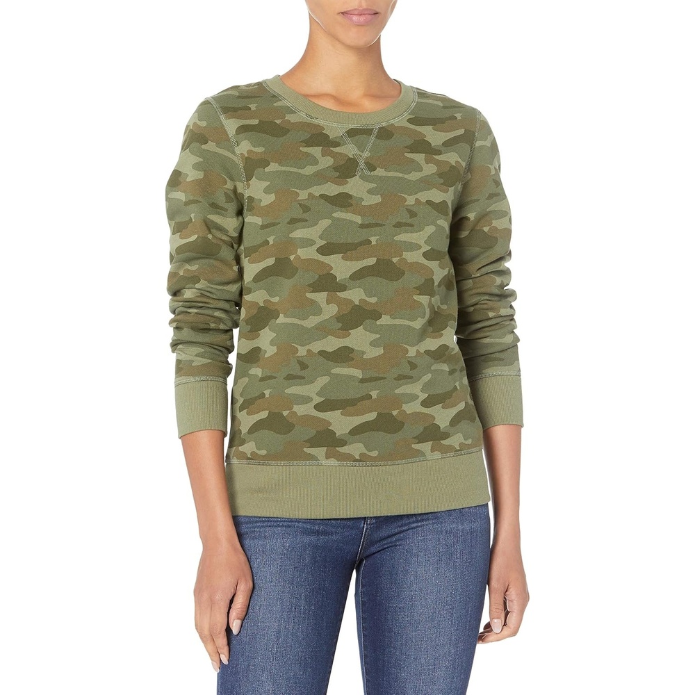 image:imageAmazon Essentials Womens Fleece Crewneck Long Sleeve Pullover Sweatshirt Available in Plus SizeGreen Camo