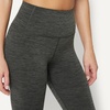 Amazon Essentials Women’s Formflex High Rise Buttery Soft 7/8 Length Yoga Legging with 25″ Inseam(Space Dye Graphite)
