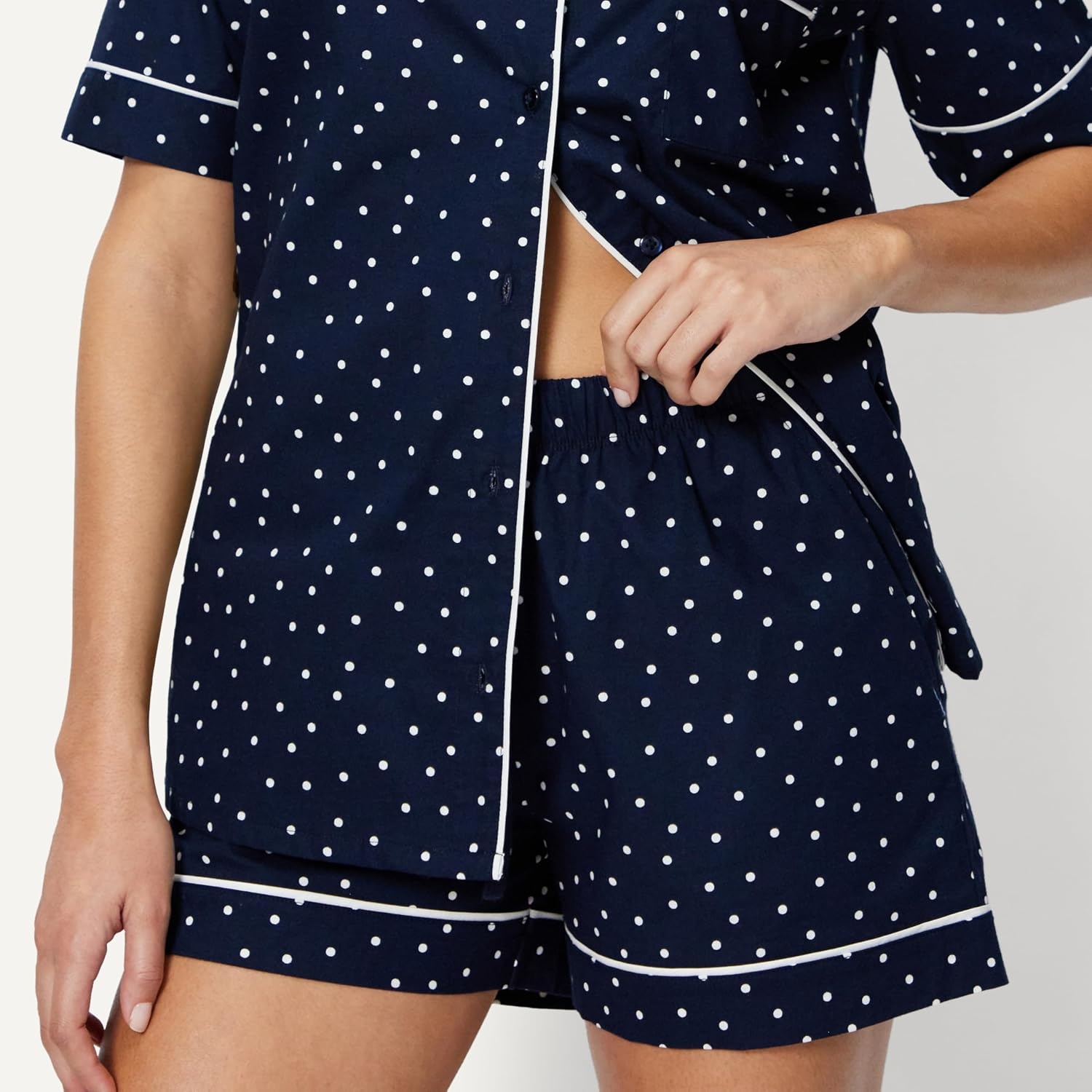 image:imageAmazon Essentials Womens Cotton Stretch Poplin Pajama Set Short Sleeve ButtonDown with ShortsNavy Ivory Dot