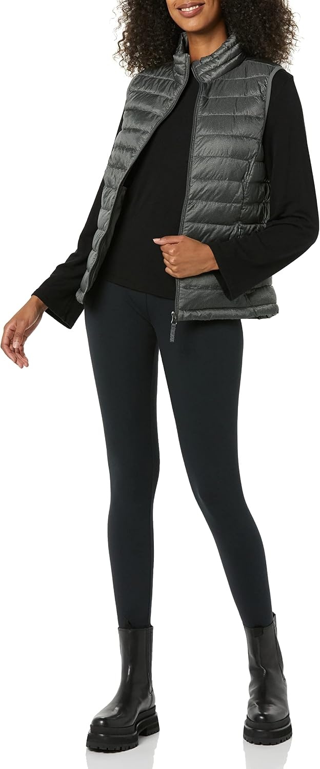 image:imageAmazon Essentials Womens Lightweight WaterResistant Packable Puffer VestCharcoal Heather