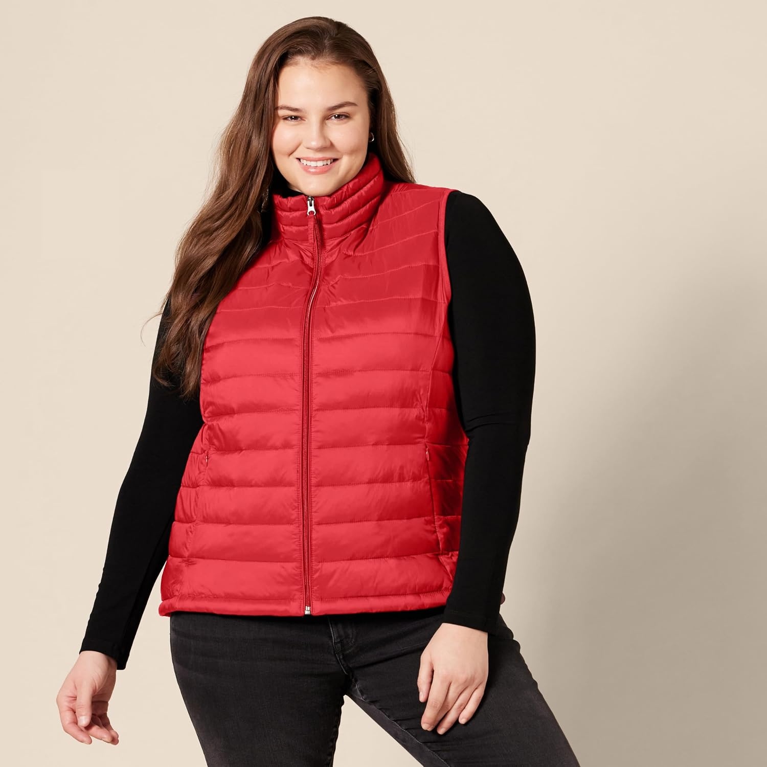 image:imageAmazon Essentials Womens Lightweight WaterResistant Packable Puffer VestRed