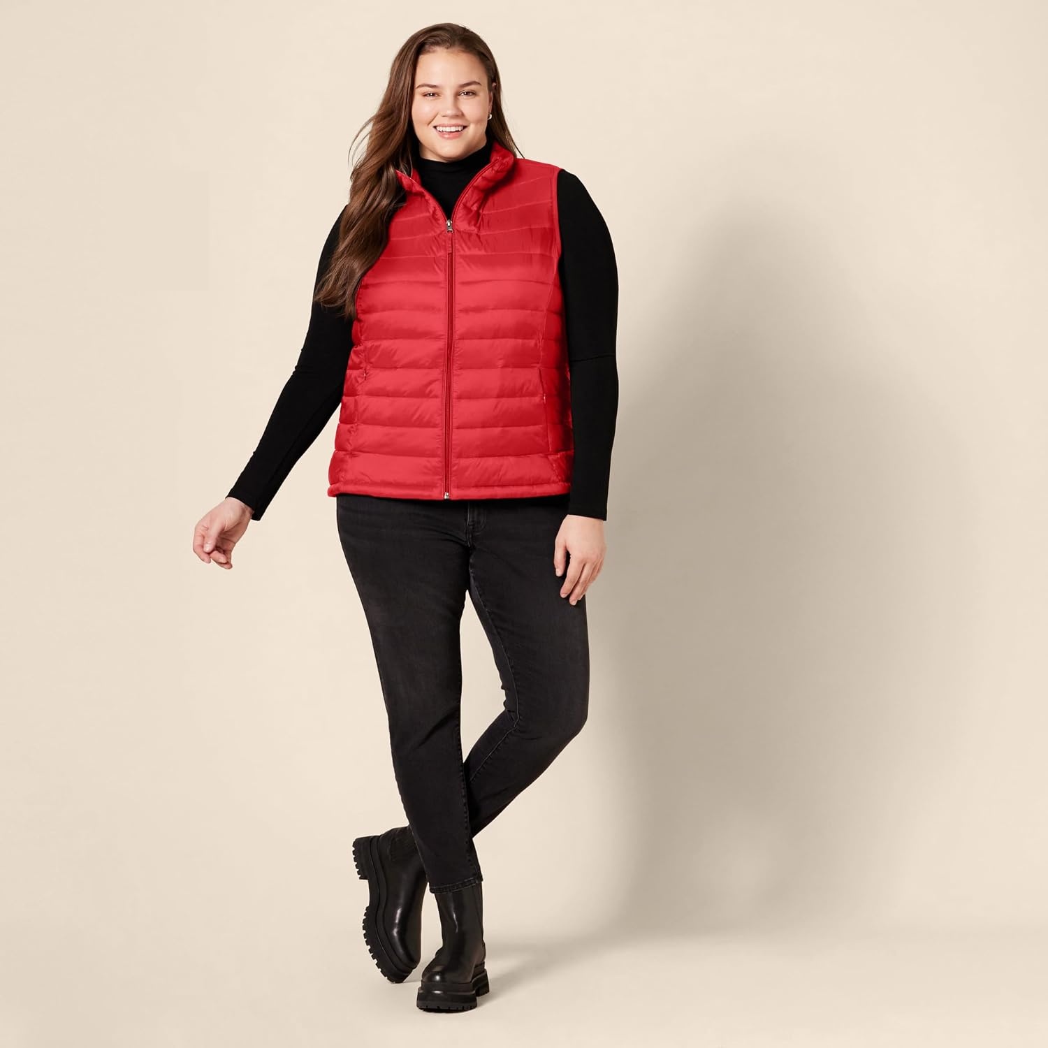 image:imageAmazon Essentials Womens Lightweight WaterResistant Packable Puffer VestRed