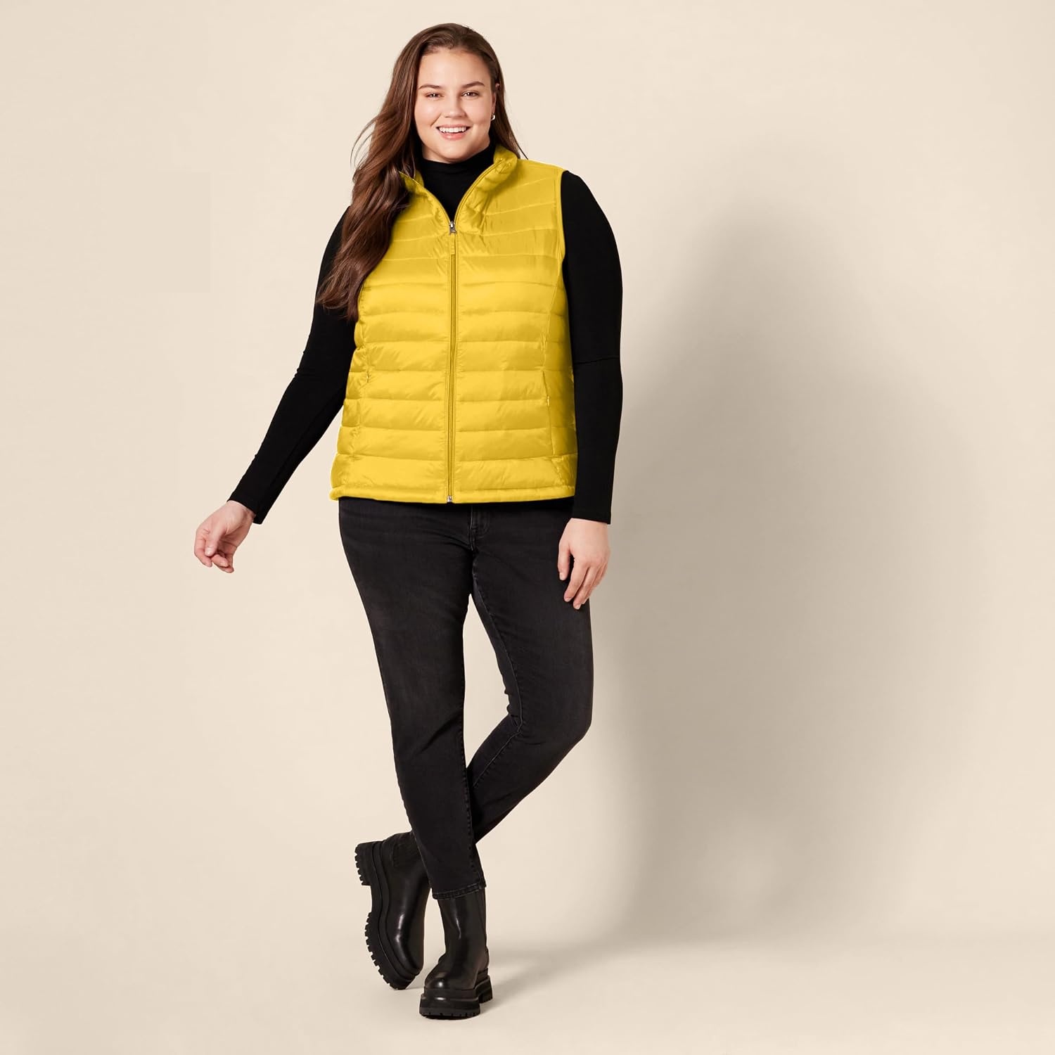 image:imageAmazon Essentials Womens Lightweight WaterResistant Packable Puffer VestYellow