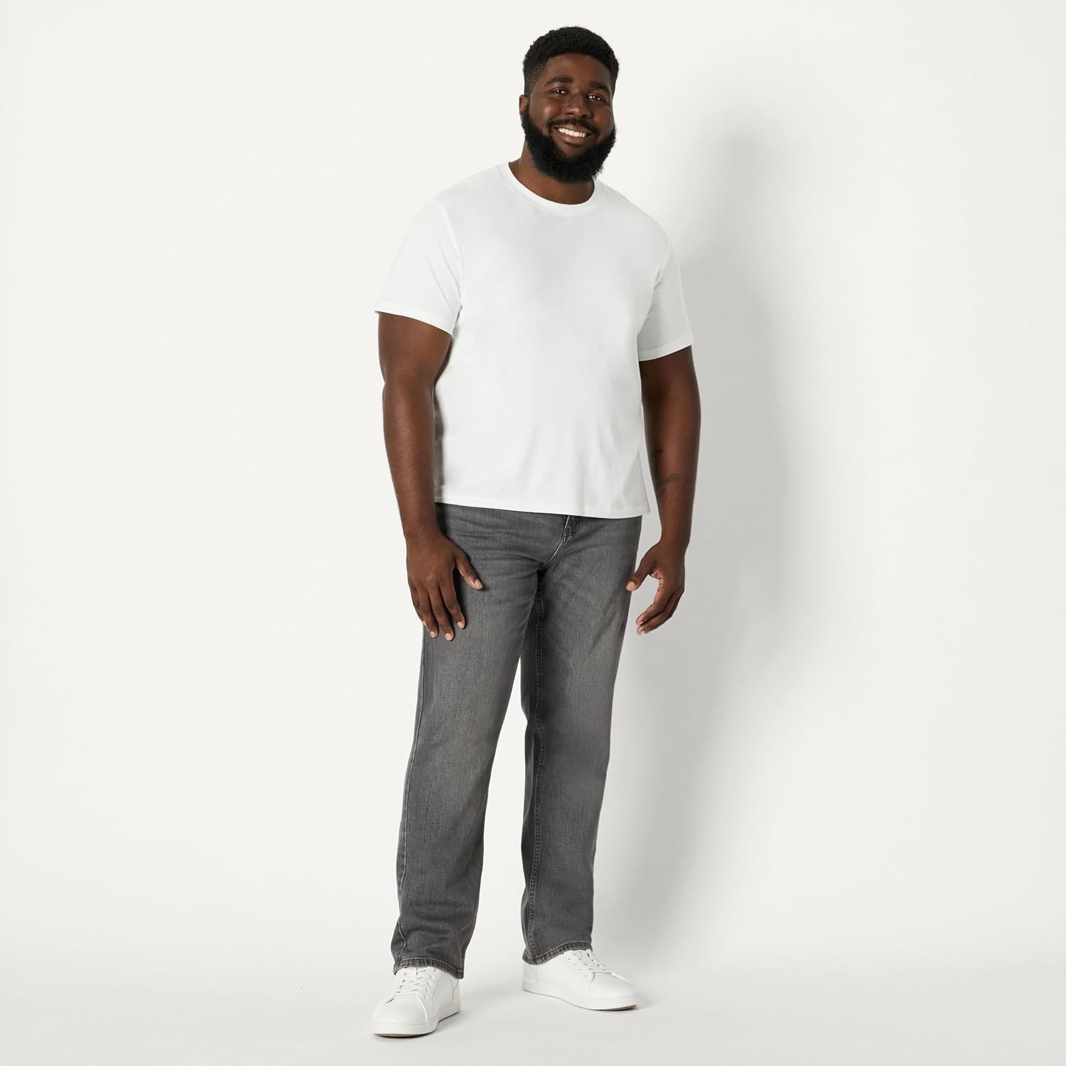 image:imageAmazon Essentials Mens StraightFit Jeans Midweight Vintage Inspired Denim Fitted Through Hip and ThighGrey Wash