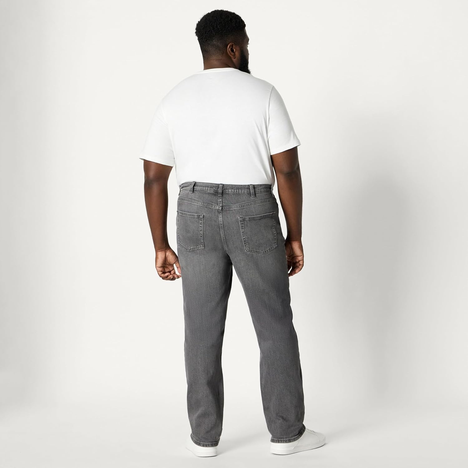 image:imageAmazon Essentials Mens StraightFit Jeans Midweight Vintage Inspired Denim Fitted Through Hip and ThighGrey Wash