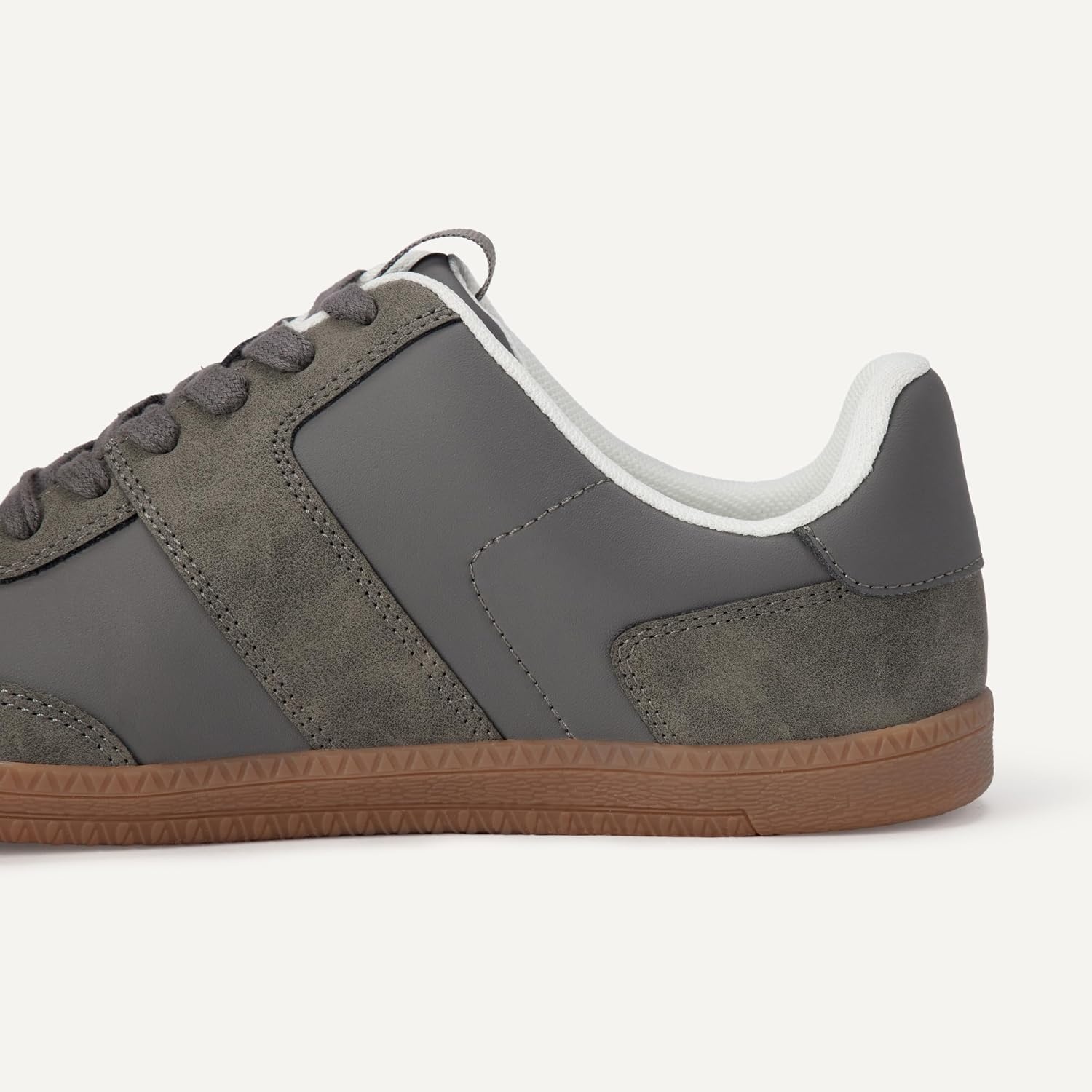 image:imageAmazon Essentials Womens Low Top Retro Sneaker with Padded CollarGrey
