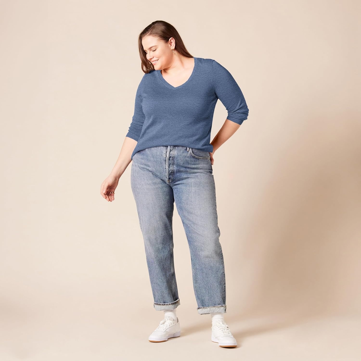 image:imageAmazon Essentials Womens RegularFit Lightweight LongSleeve VNeck Sweater Ribbed Cozy Soft Available in Plus SizeBlue Heather
